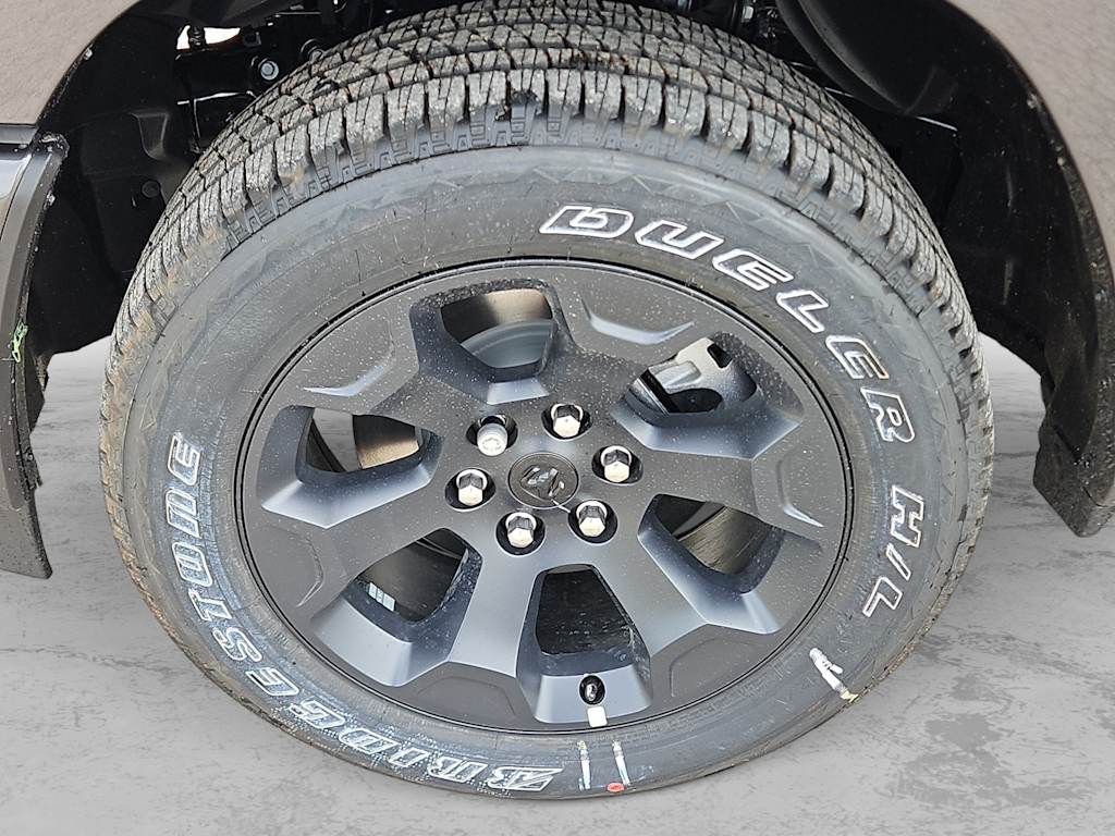 Thumbnail: 2026 RAM 1500 - 8