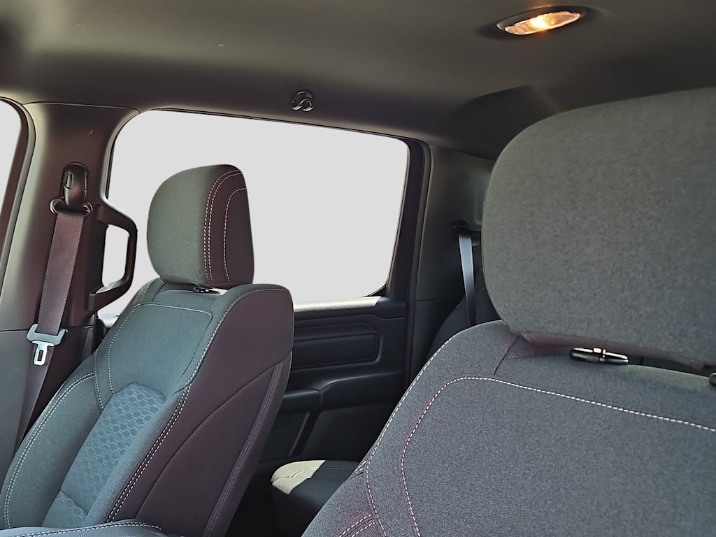 Thumbnail: 2026 RAM 1500 - 9