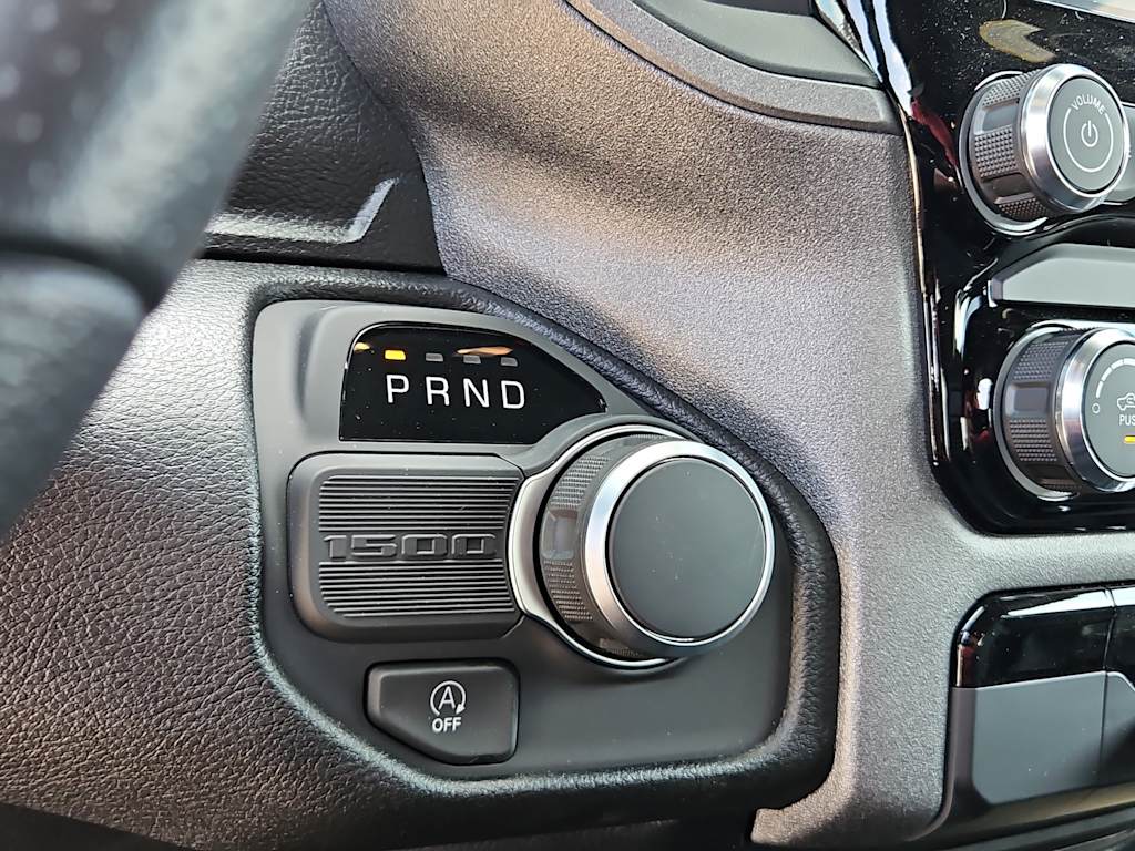 Thumbnail: 2026 RAM 1500 - 25