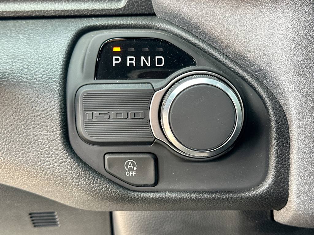 Thumbnail: 2026 RAM 1500 - 28