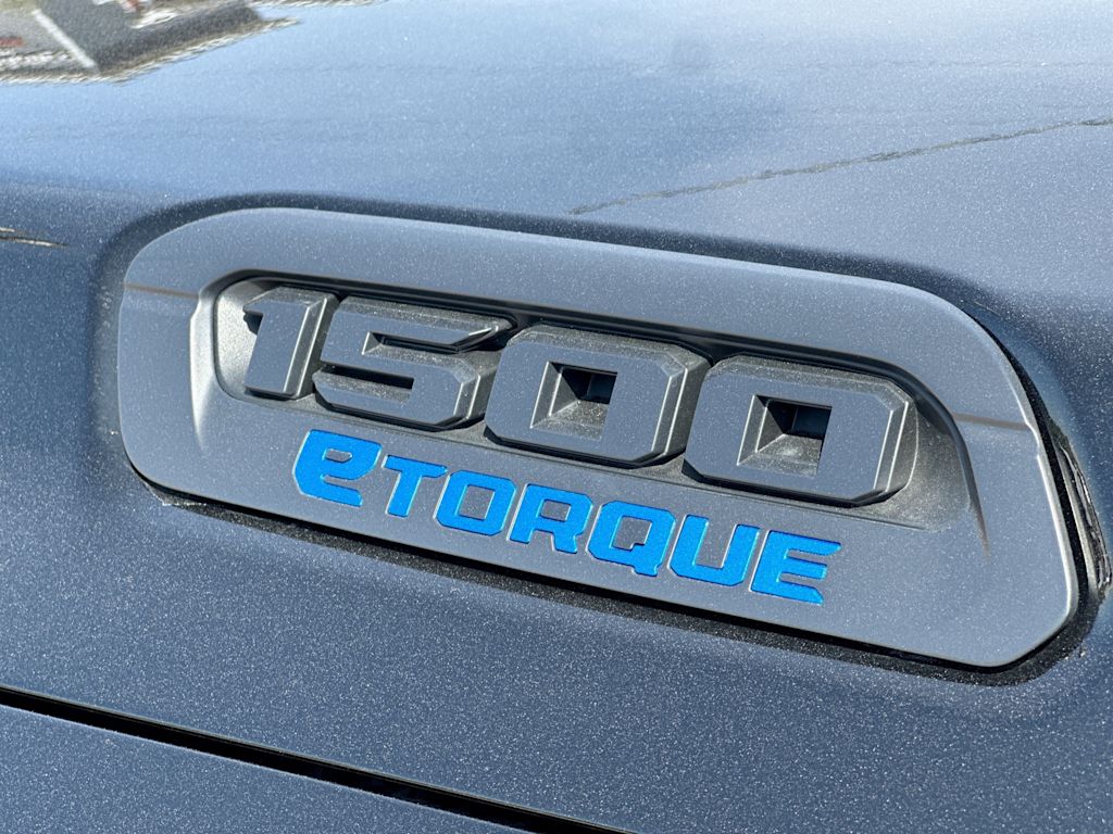 Thumbnail: 2026 RAM 1500 - 7