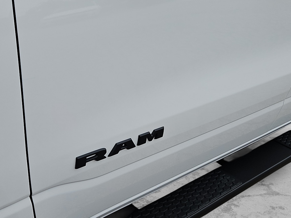 Thumbnail: 2026 RAM 1500 - 7