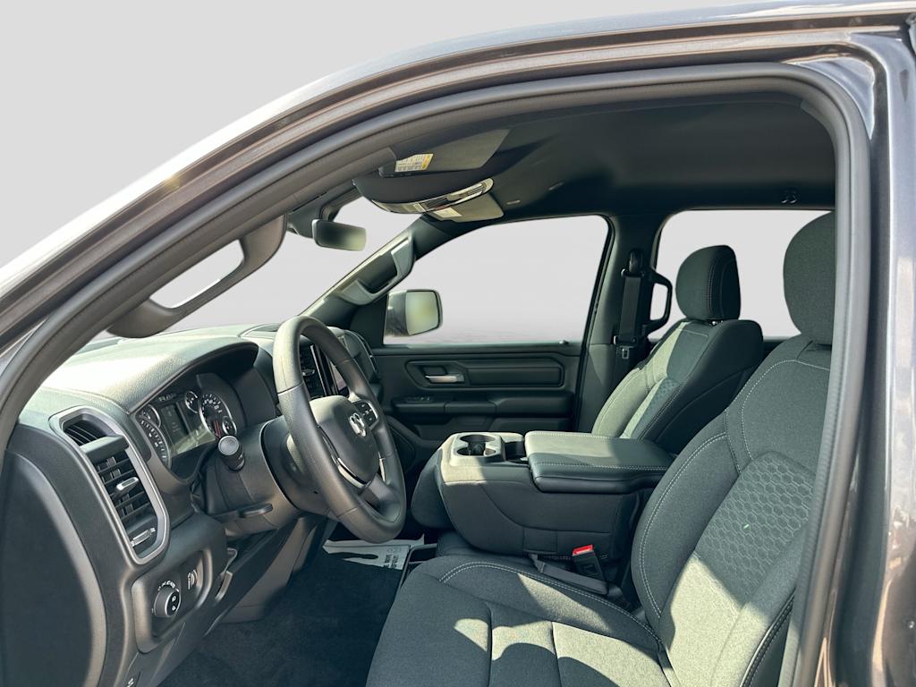 Thumbnail: 2026 RAM 1500 - 9