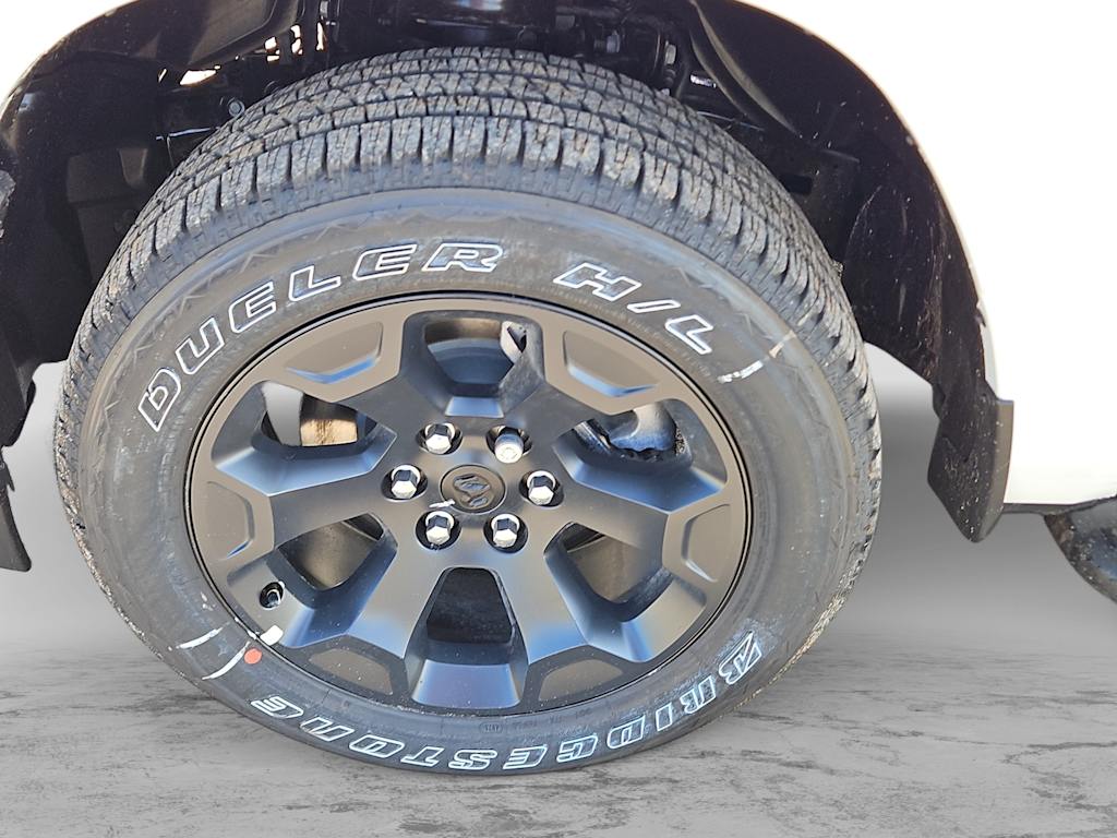 Thumbnail: 2026 RAM 1500 - 7