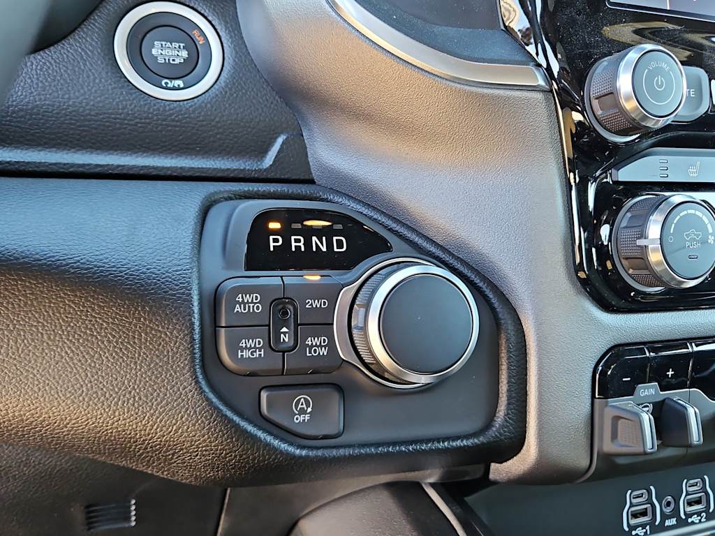 Thumbnail: 2026 RAM 1500 - 25