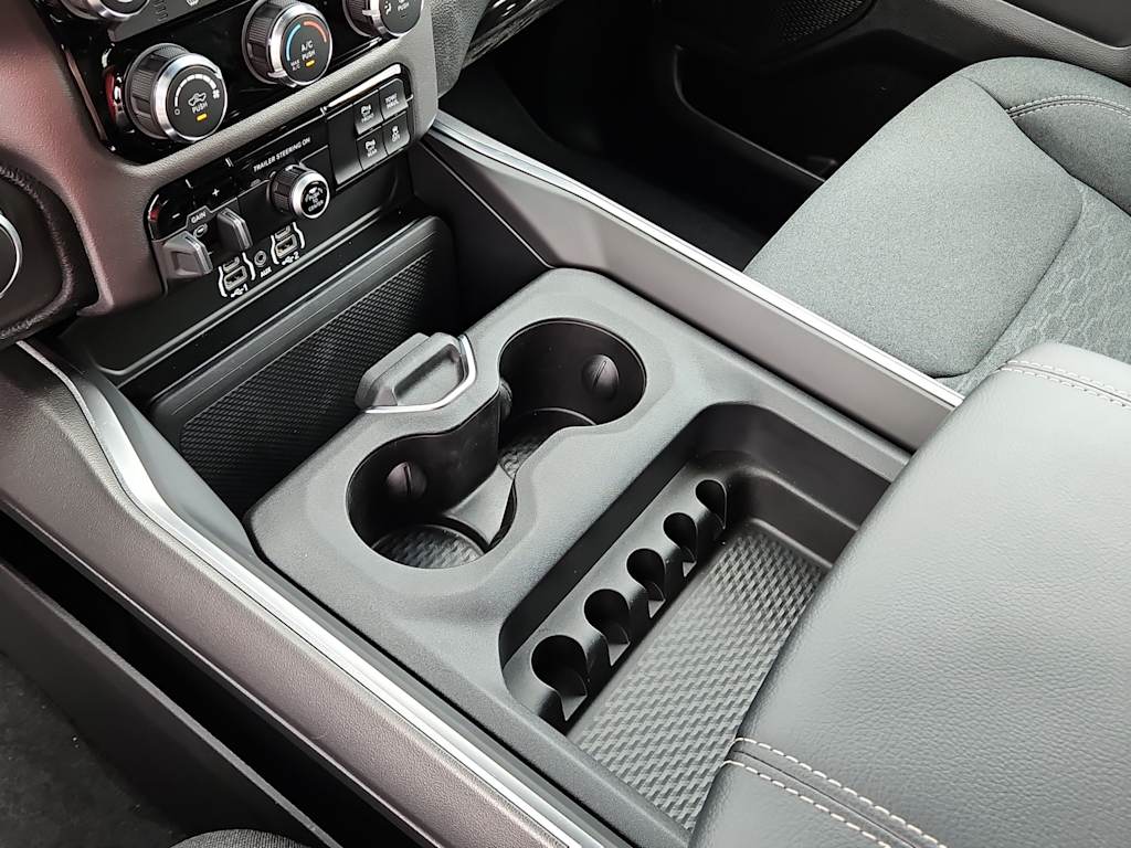 Thumbnail: 2026 RAM 1500 - 13