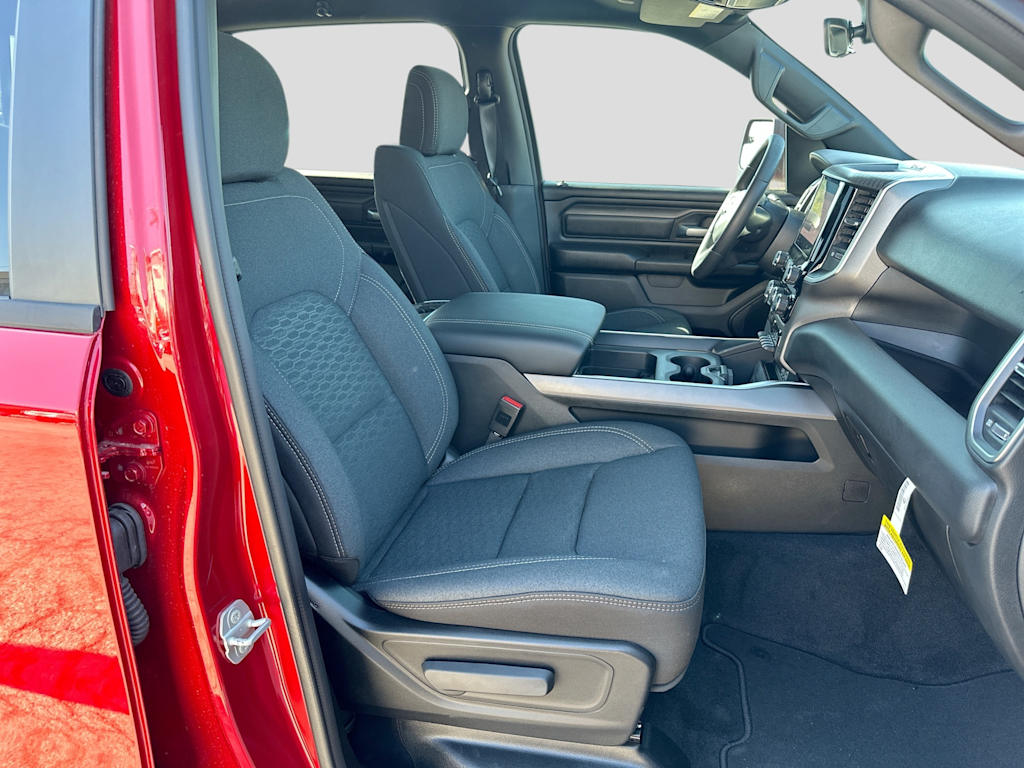Thumbnail: 2026 RAM 1500 - 27