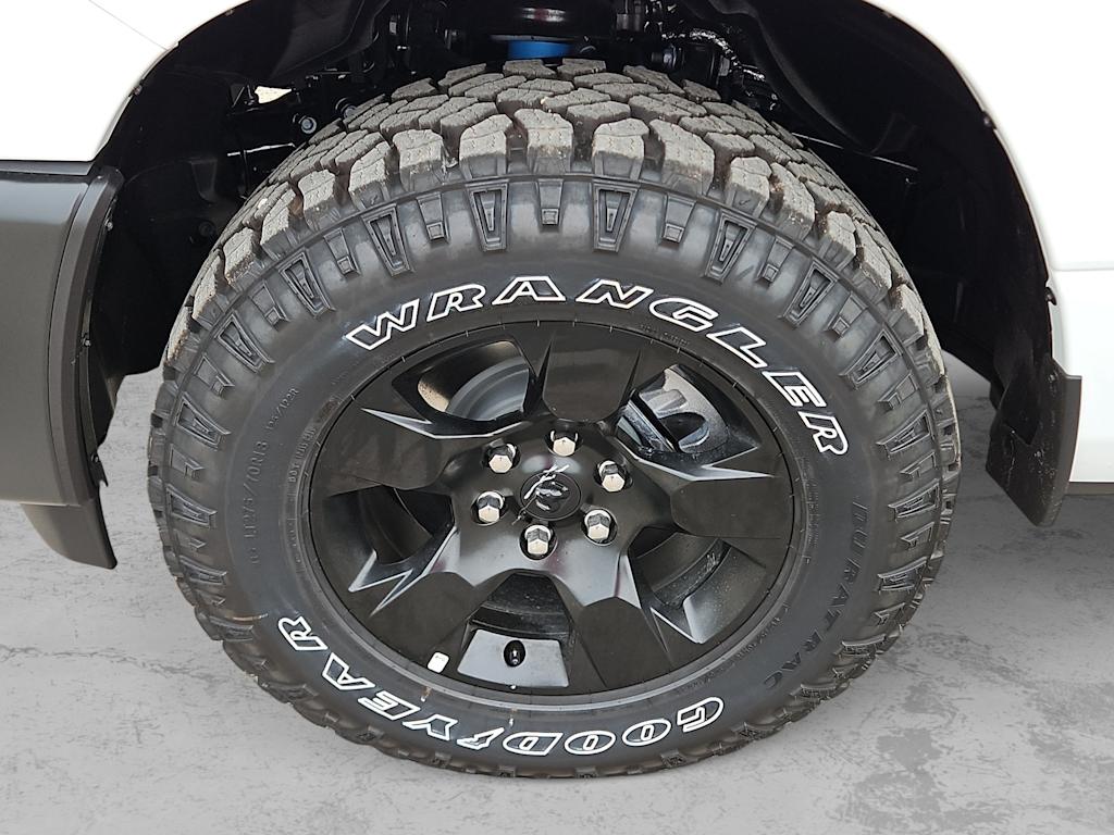 Thumbnail: 2026 RAM 1500 - 8