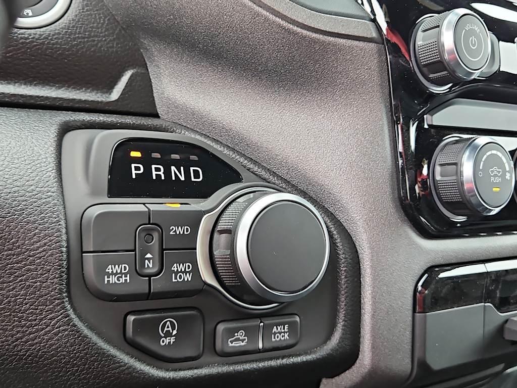 Thumbnail: 2026 RAM 1500 - 14