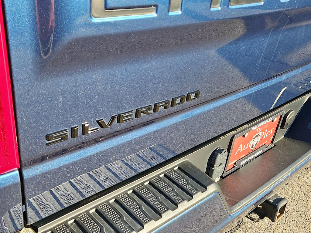 Thumbnail: 2023 Chevrolet Silverado 1500 - 7