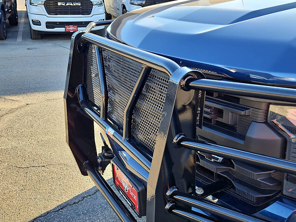 Thumbnail: 2023 Chevrolet Silverado 1500 - 22