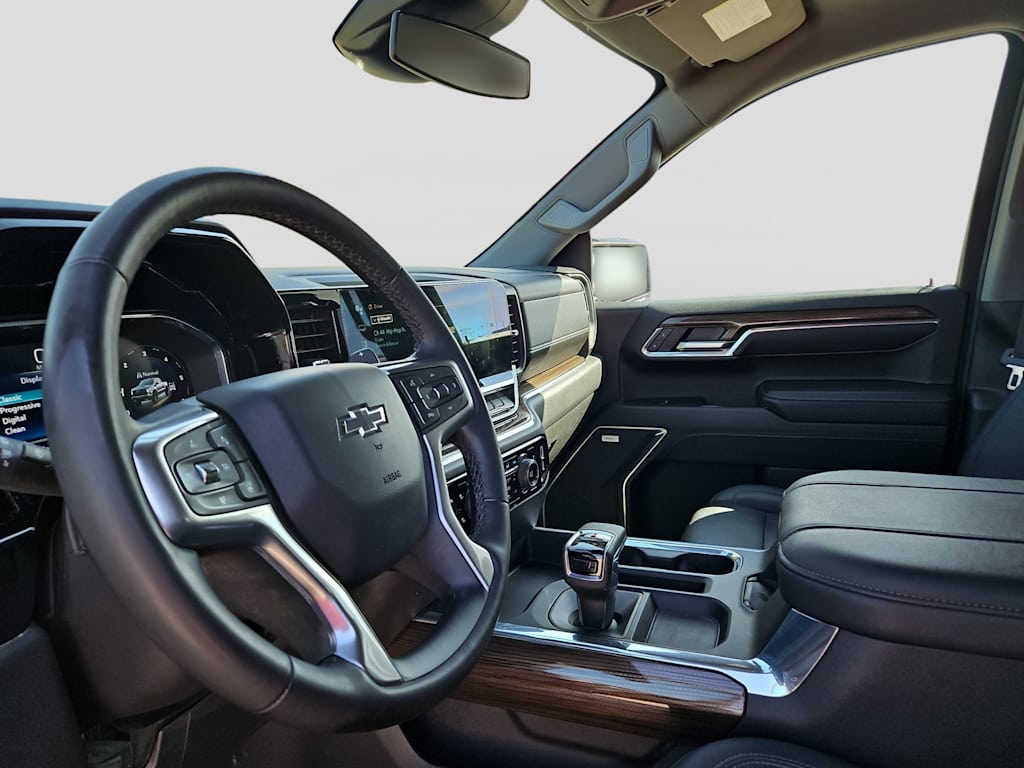 Thumbnail: 2024 Chevrolet Silverado 1500 - 2