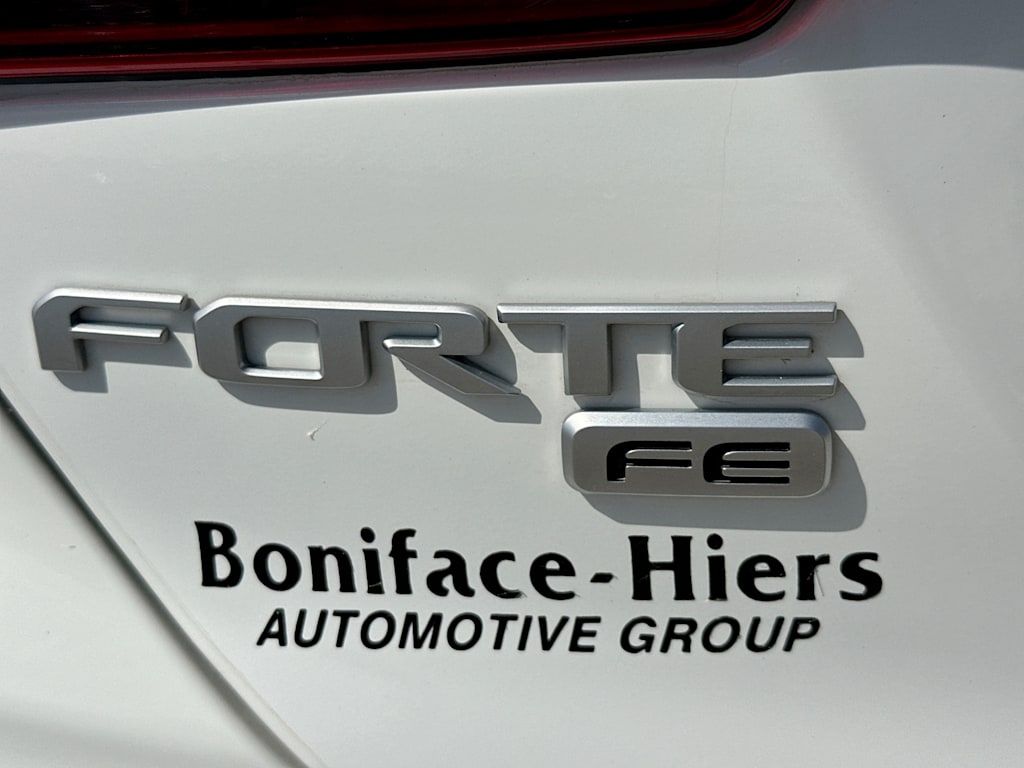 Thumbnail: 2024 Kia Forte - 6