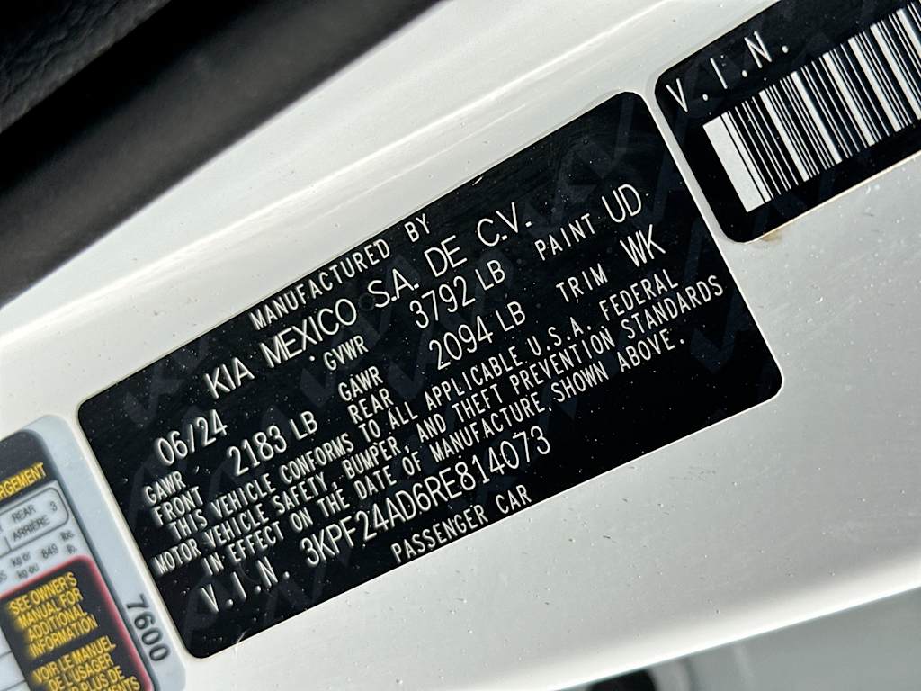 Thumbnail: 2024 Kia Forte - 17