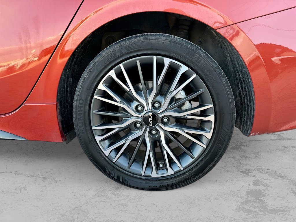 Thumbnail: 2024 Kia Forte - 8