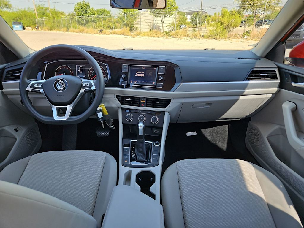 Thumbnail: 2019 Volkswagen Jetta - 9