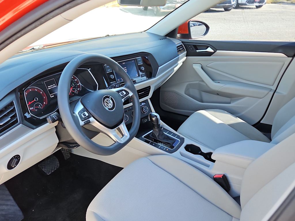 Thumbnail: 2019 Volkswagen Jetta - 2