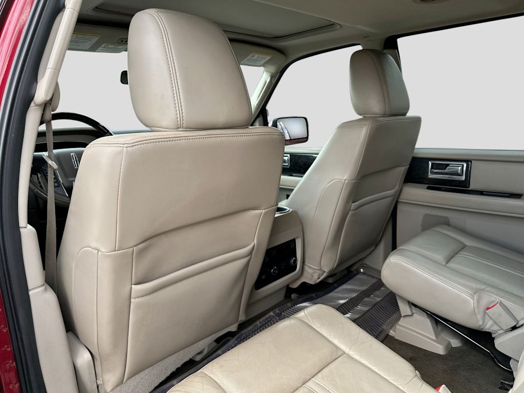 Thumbnail: 2016 Lincoln Navigator L - 13