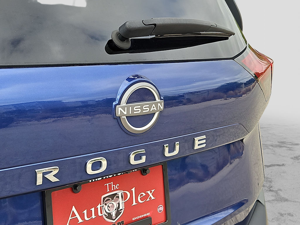 Thumbnail: 2023 Nissan Rogue - 6