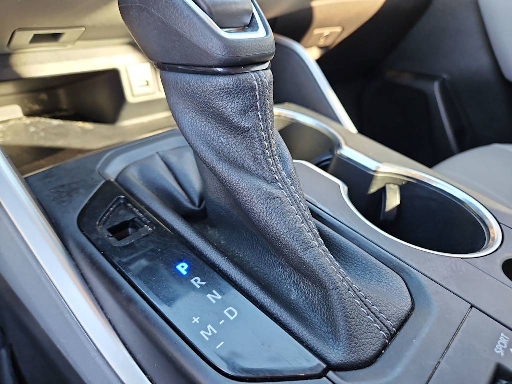 Thumbnail: 2022 Toyota Highlander - 29