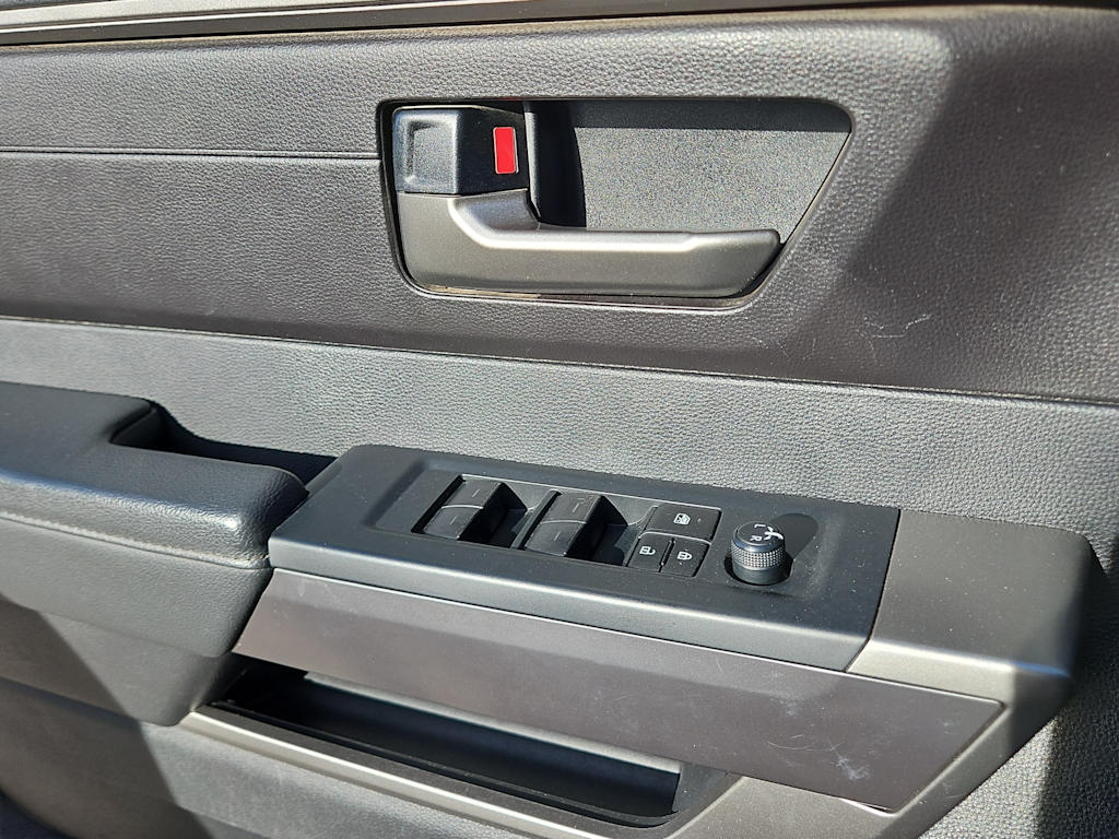 Thumbnail: 2023 Toyota Tundra - 21