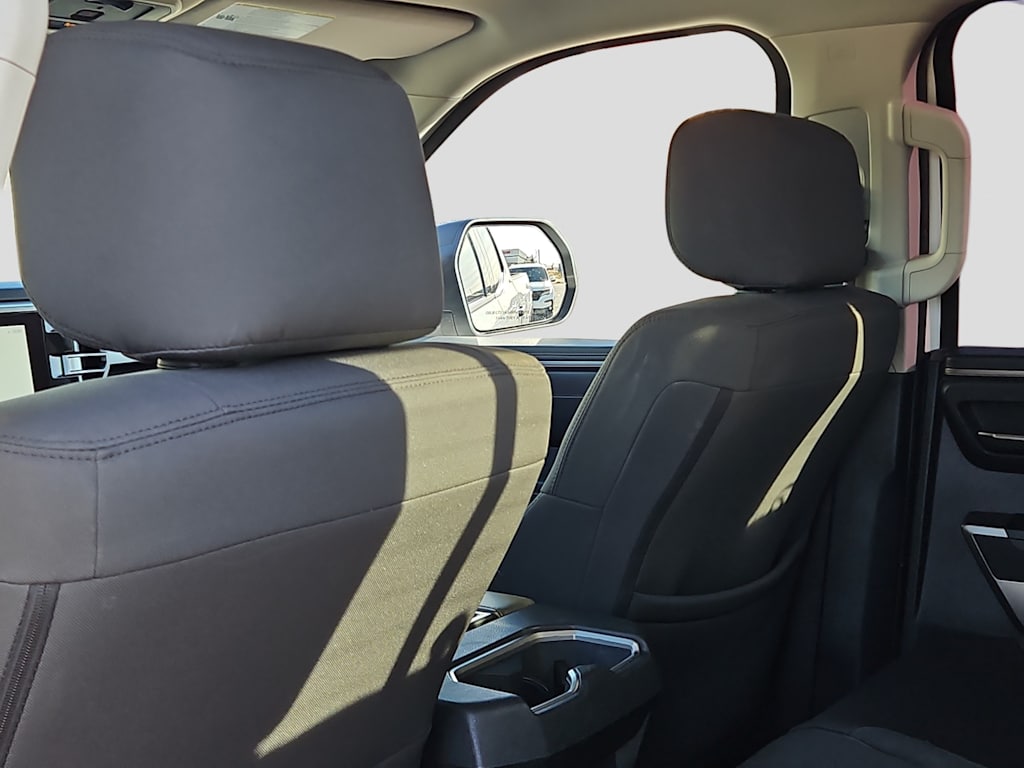 Thumbnail: 2023 Toyota Tundra - 22