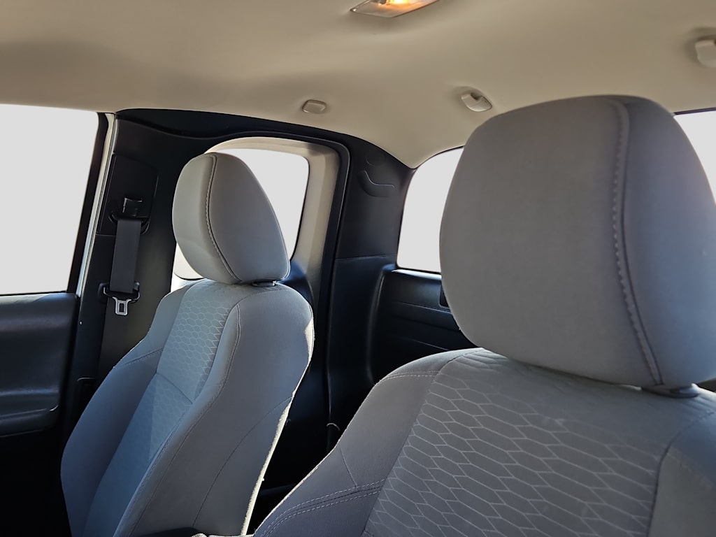 Thumbnail: 2017 Toyota Tacoma - 10