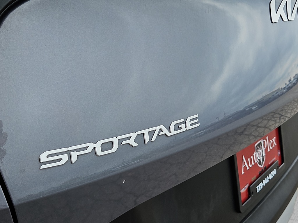 Thumbnail: 2025 Kia Sportage - 7