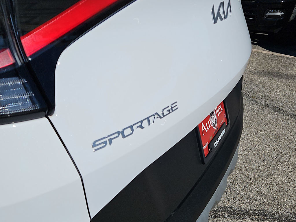 Thumbnail: 2024 Kia Sportage - 7