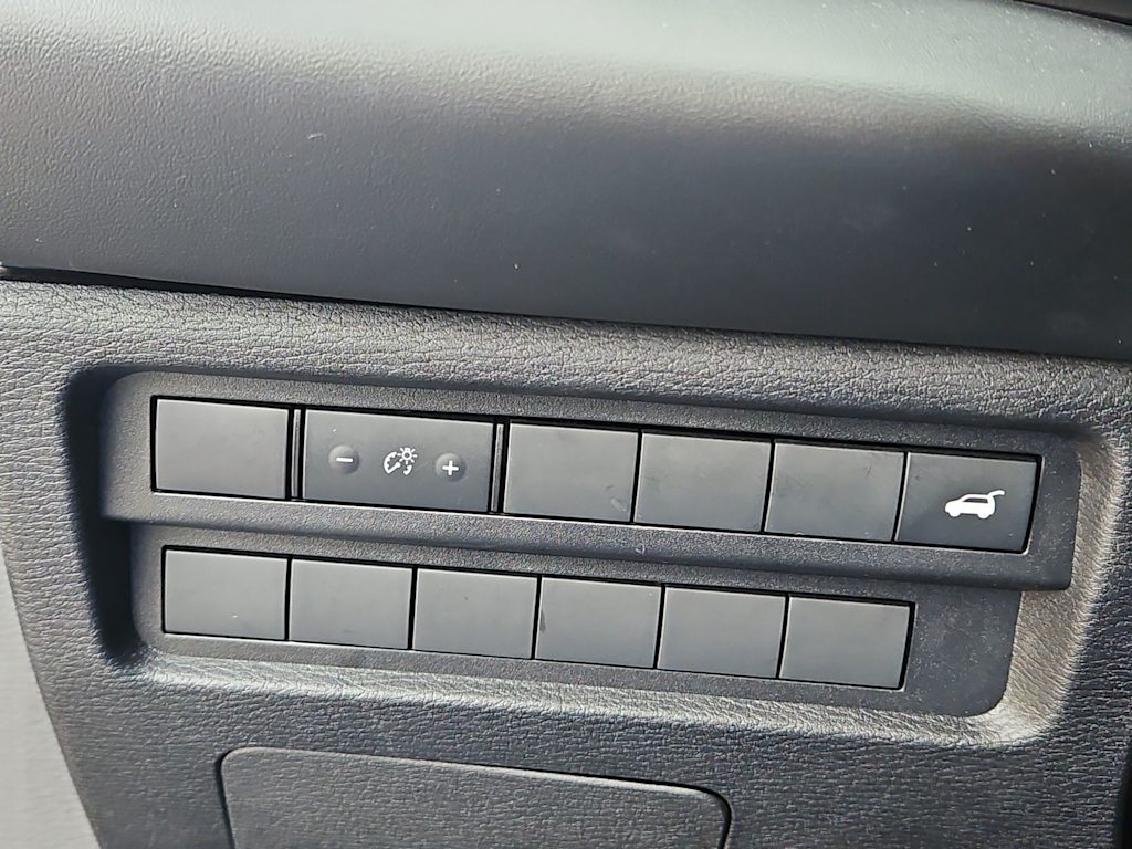 Thumbnail: 2025 Mitsubishi Outlander - 24