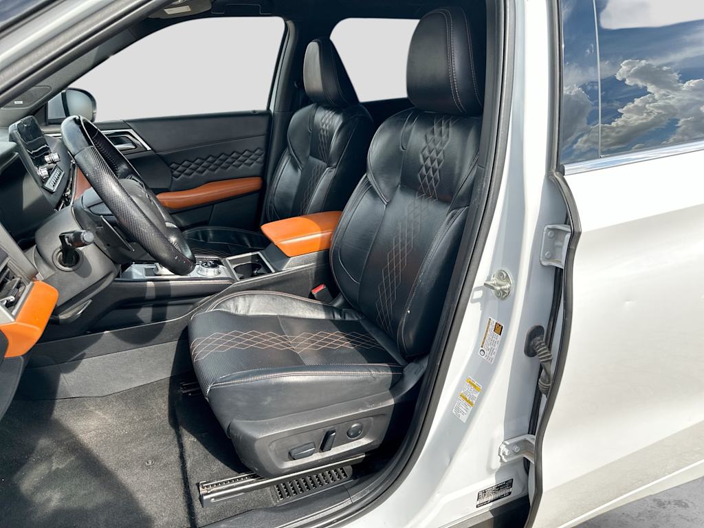 Thumbnail: 2022 Mitsubishi Outlander - 12