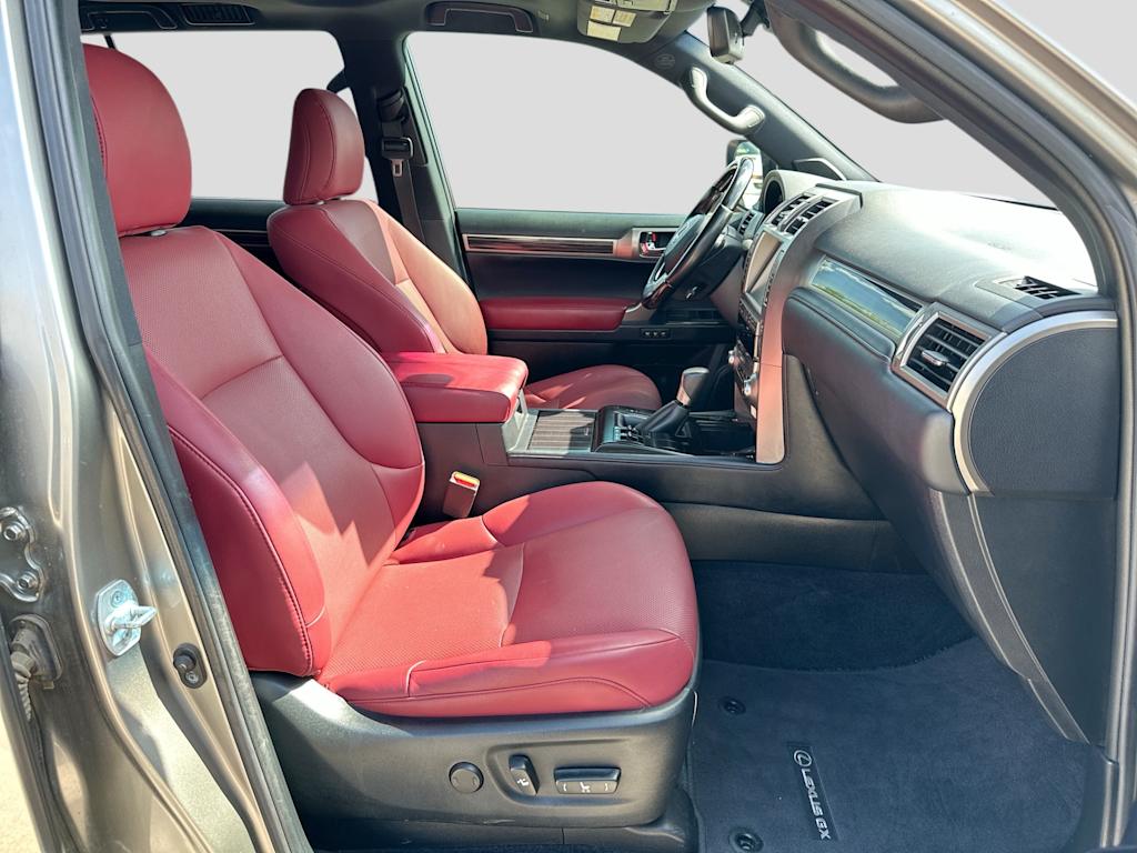 Thumbnail: 2021 Lexus GX - 28