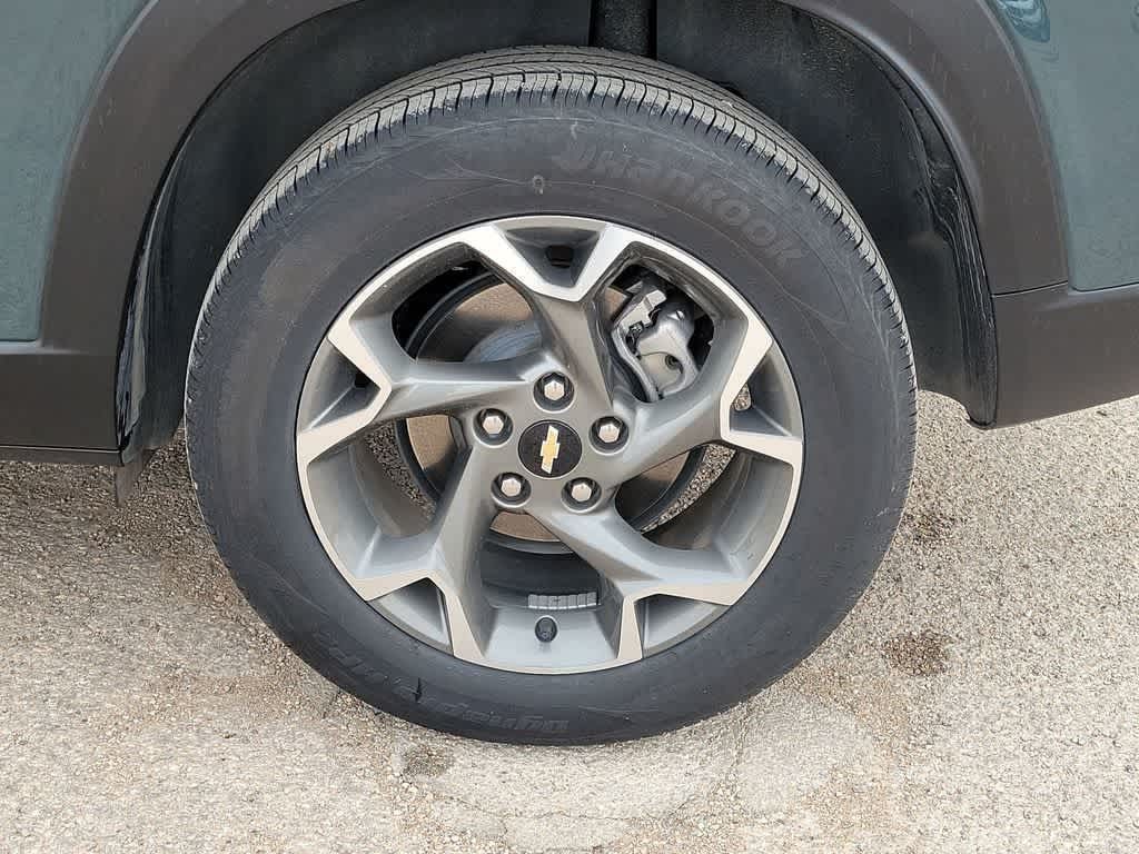 Thumbnail: 2025 Chevrolet Trax - 8