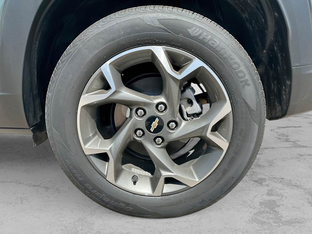 Thumbnail: 2025 Chevrolet Trax - 8