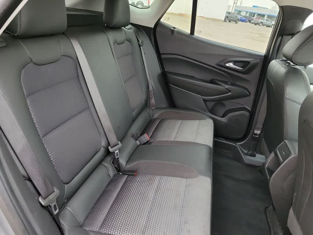 Thumbnail: 2025 Chevrolet Trax - 22