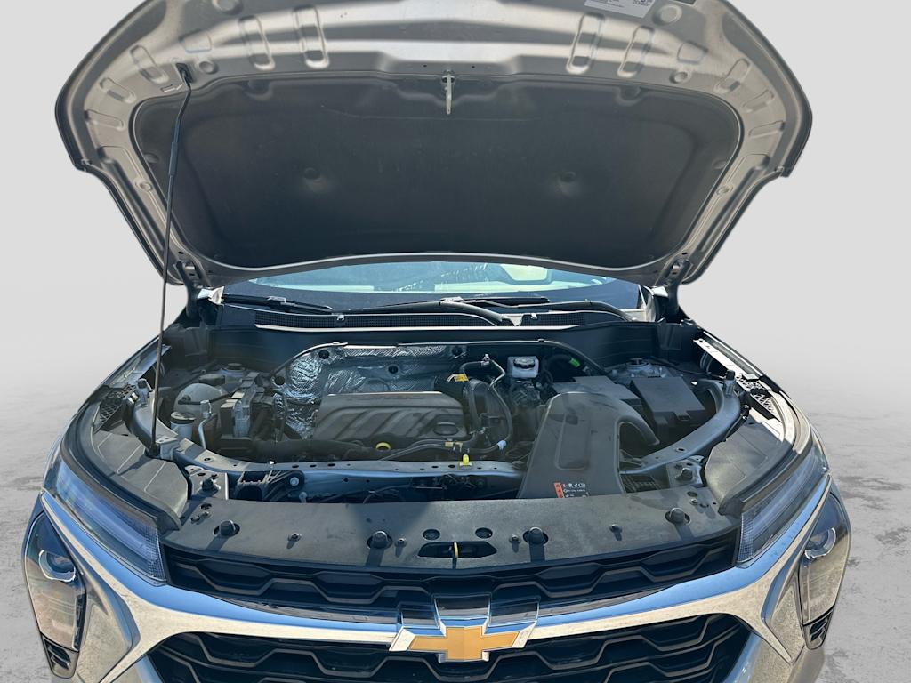 Thumbnail: 2025 Chevrolet Trax - 9