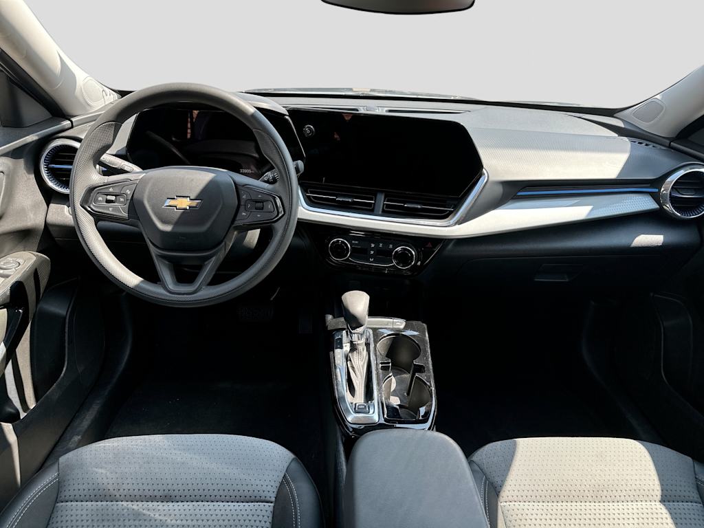 Thumbnail: 2025 Chevrolet Trax - 2