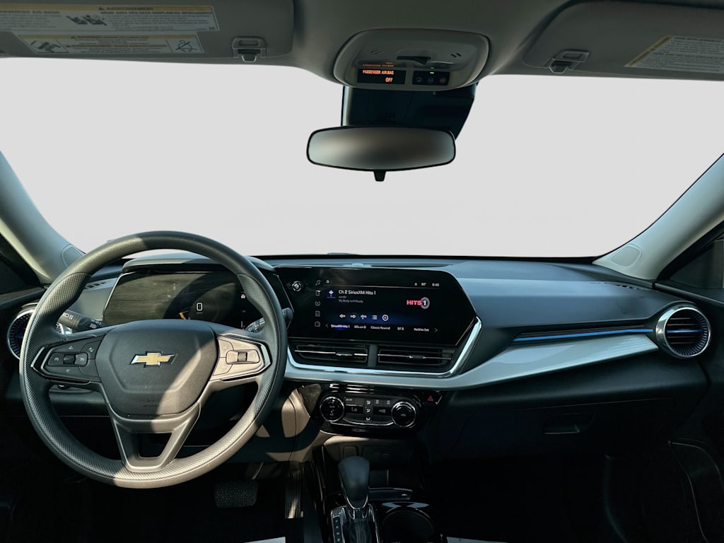 Thumbnail: 2025 Chevrolet Trax - 2