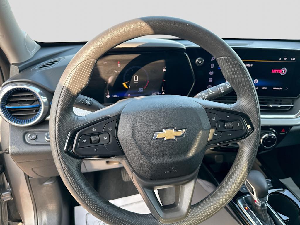 Thumbnail: 2025 Chevrolet Trax - 10