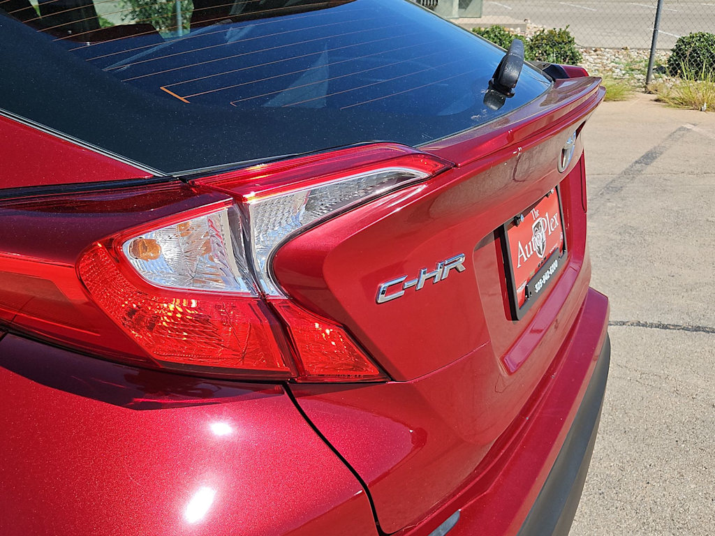 Thumbnail: 2018 Toyota C-HR - 27