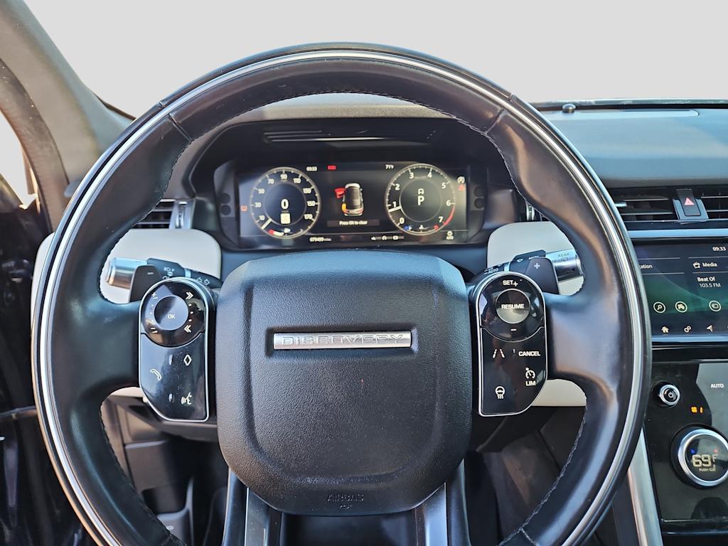 Thumbnail: 2020 Land Rover Discovery Sport - 10
