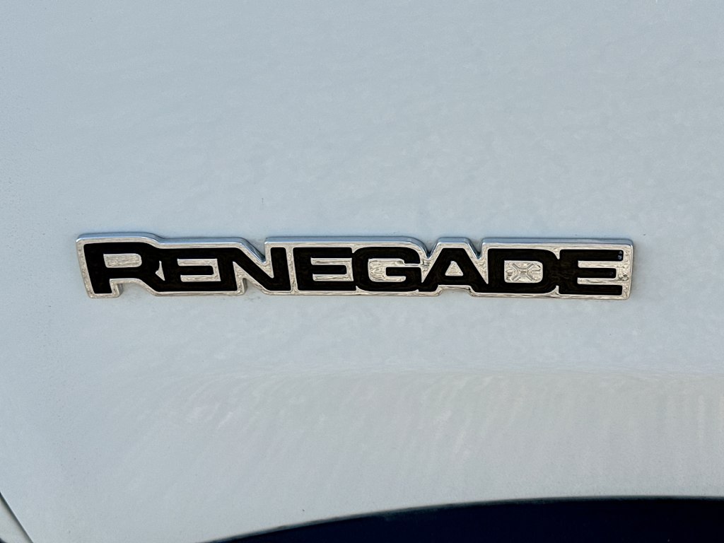 Thumbnail: 2023 Jeep Renegade - 7
