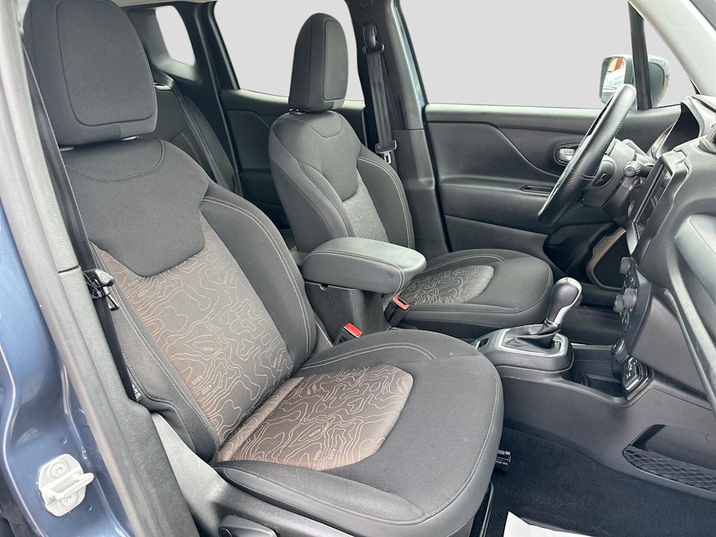 Thumbnail: 2023 Jeep Renegade - 29