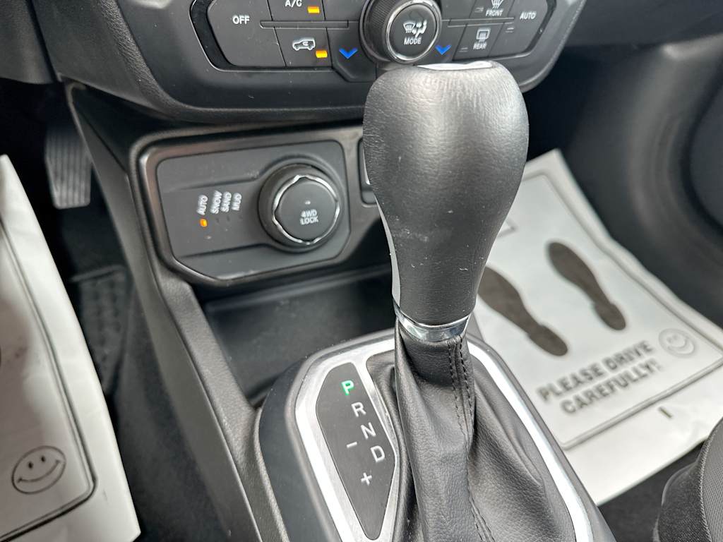 Thumbnail: 2023 Jeep Renegade - 15