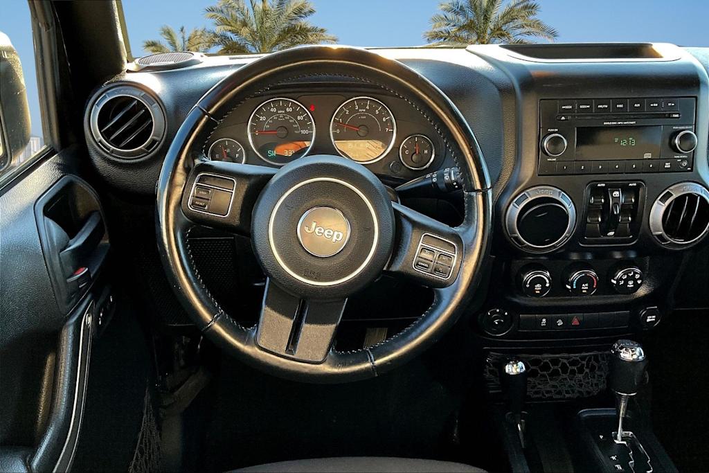 Thumbnail: 2016 Jeep Wrangler - 9