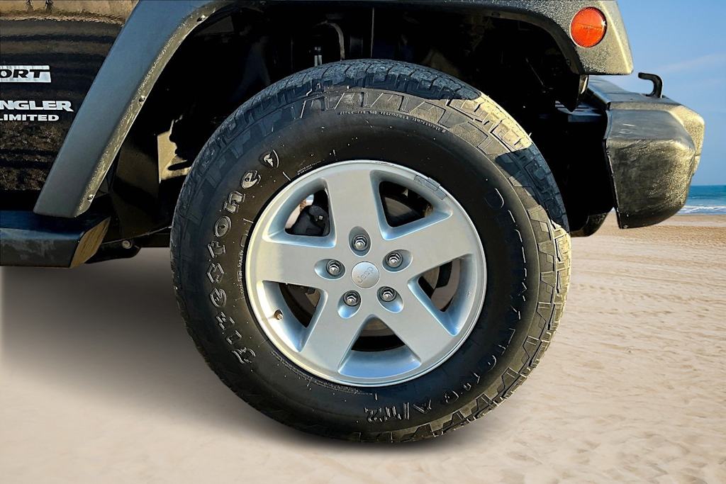 Thumbnail: 2016 Jeep Wrangler - 7