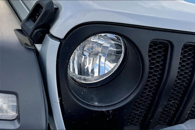 Thumbnail: 2023 Jeep Wrangler - 20