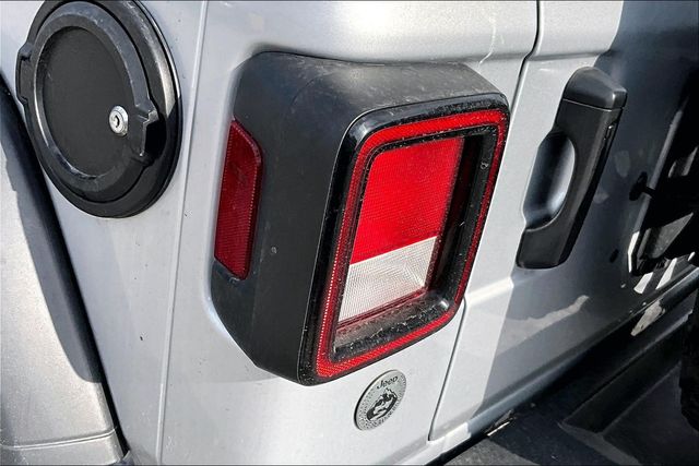 Thumbnail: 2023 Jeep Wrangler - 21