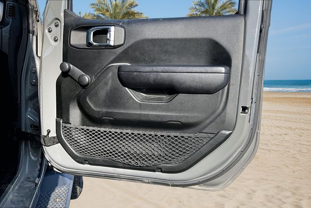 Thumbnail: 2021 Jeep Wrangler - 18