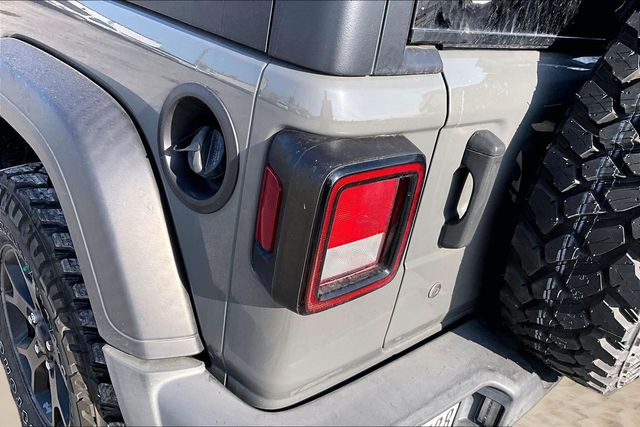 Thumbnail: 2021 Jeep Wrangler - 21